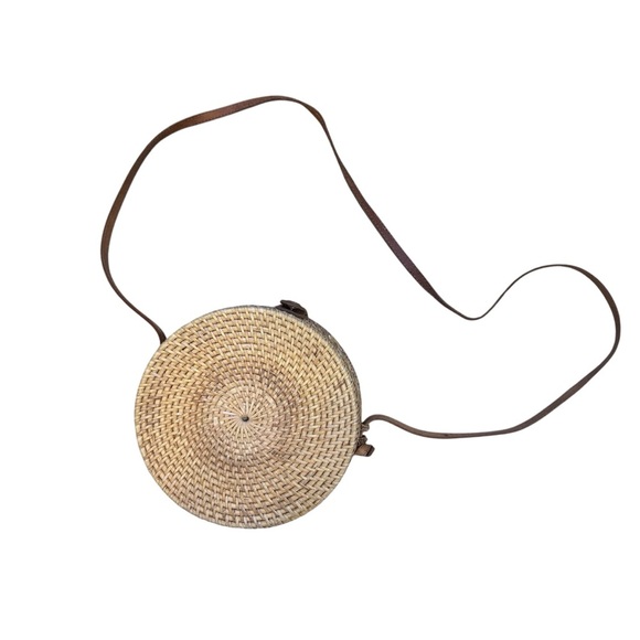 Amerii Rattan Shoulder Bag with Patterned Fabric Lining - Picture 4 of 16